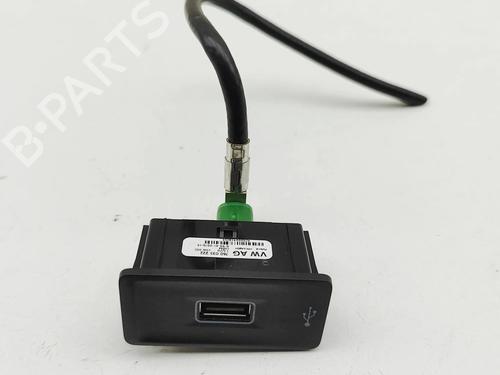 Used Electronic module Electronic module VW TOUAREG (CR7, RC8) 3.0 TSI 4motion (340 hp) 33393601 33393601