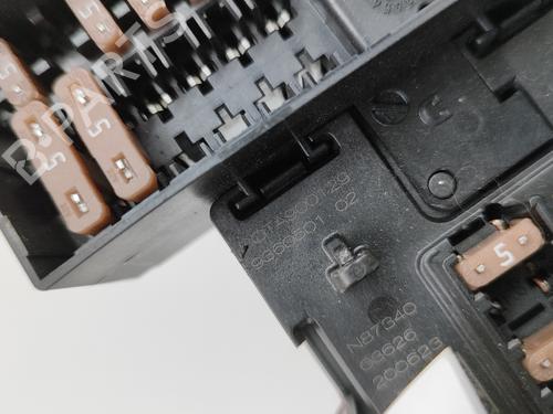 Fuse box BMW i3 (I01) Electric | BP24819395E1 
