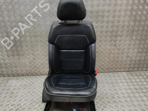 Used Right front seat Right front seat MERCEDES-BENZ M-CLASS (W166) ML 250 CDI / BlueTEC 4-matic (166.004, 166.003) (204 hp) 33377704 33377704