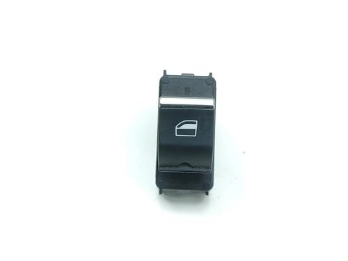 Used Right rear window switch Right rear window switch PEUGEOT 3008 II SUV (MC_, MR_, MJ_, M4_) Hybrid 180 (M4DGLU) (179 hp) 30189851 30189851