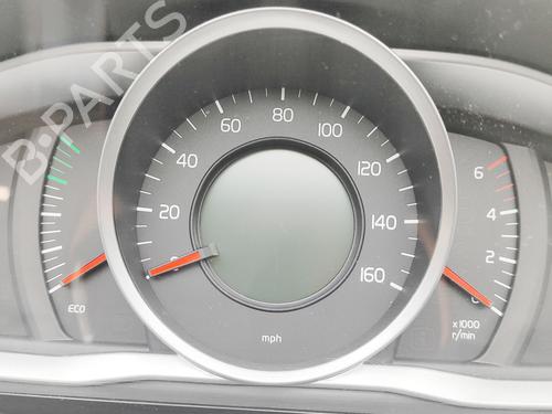 Instrument cluster VOLVO V70 III (135) D4 | BP29830465C47