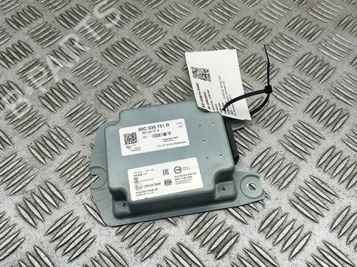 Used Electronic module Electronic module PORSCHE MACAN (XAB) 4S Electric 4 (XABDC1) (517 hp) 33433290 33433290
