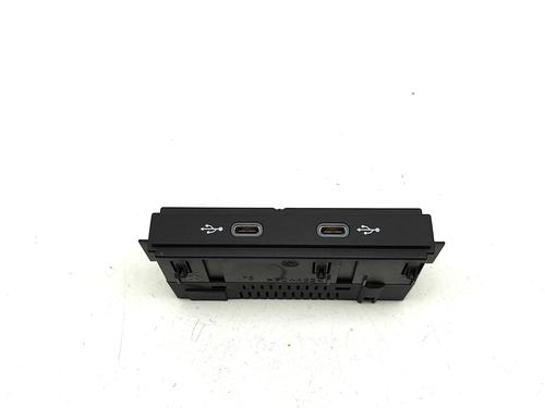 Used Electronic module Electronic module VW TIGUAN (CT1) 1.5 eTSI (131 hp) 35811646 35811646