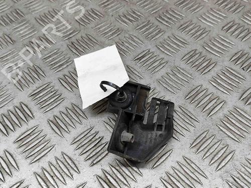 Używane Wspornik lampy przedniej lewej VW PASSAT B7 Variant (365) 1.6 TDI (105 hp) 26890867