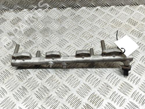 Used Injection rail BMW 5 (G30, F90) 530 i xDrive (252 hp) 19744099