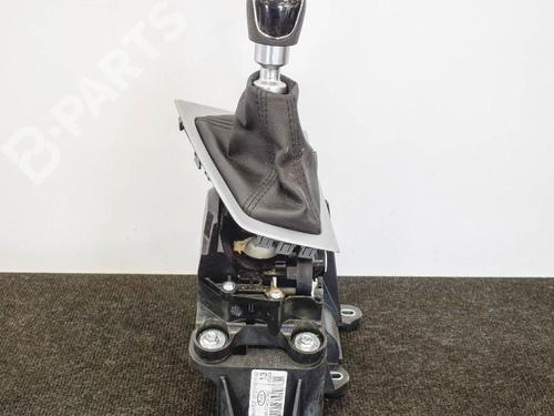 Used Automatic gearbox selector Automatic gearbox selector FORD FOCUS III 1.0 EcoBoost (125 hp) 6753984 6753984