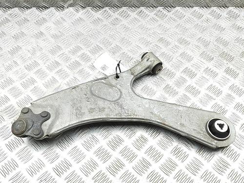 Used Right front suspension arm Right front suspension arm PEUGEOT 2008 II (UD_, US_, UY_, UJ_, UR_, UC_) e-2008 (UKZKXZ) (136 hp) 33549320 33549320