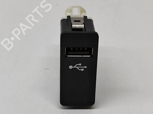 Used Electronic module BMW i3 (I01) Electric (170 hp) 16141095