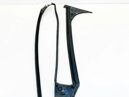 Gummiliste TESLA MODEL X (5YJX) P90D AWD | BP28045668C142 