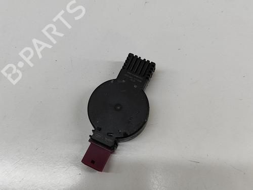 Sensor electrónico JAGUAR F-PACE (X761) 2.0 P400e Plug-in Hybrid | BP28275730M84 