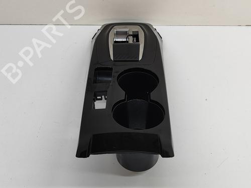 Kopholder/Genstandsholder PEUGEOT 2008 II (UD_, US_, UY_, UJ_, UR_, UC_) e-2008 (UKZKWZ) (156 hp) 27788458