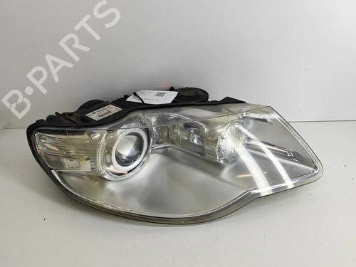 Used Right headlight Right headlight VW TOUAREG (7LA, 7L6, 7L7) 3.0 V6 TDI (225 hp) 33367815 33367815