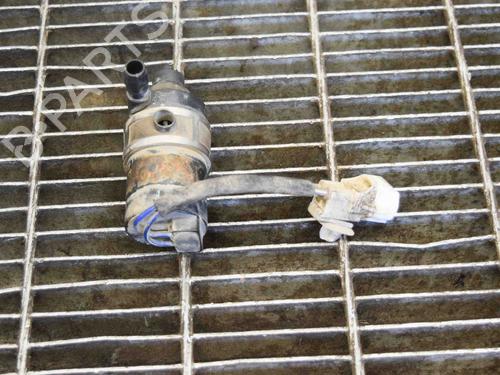 Used Washer pump MITSUBISHI L200 / TRITON (KA_T, KB_T) 2.5 DI-D 4WD (KB4T) (178 hp) 14613562