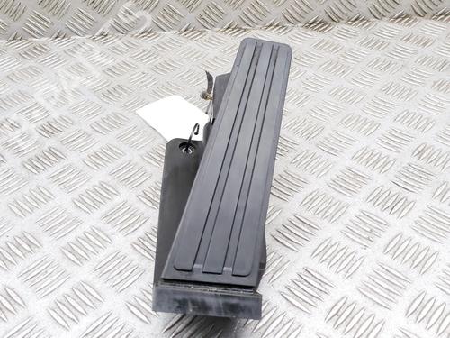Used Pedal Pedal 39073568 39073568