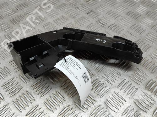 rear-bumper-bracket-vw-golf-viii-cd1-da1-2019-27765293 main image