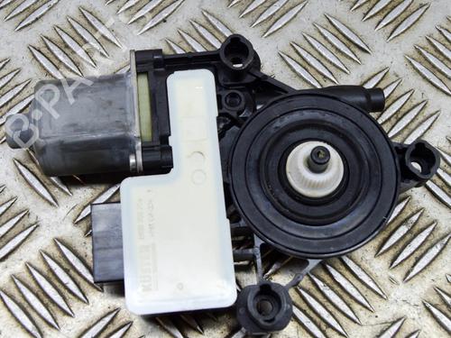 Used Right front window motor Right front window motor SKODA OCTAVIA III Combi (5E5, 5E6) 2.0 TDI 4x4 (150 hp) 15082484 15082484