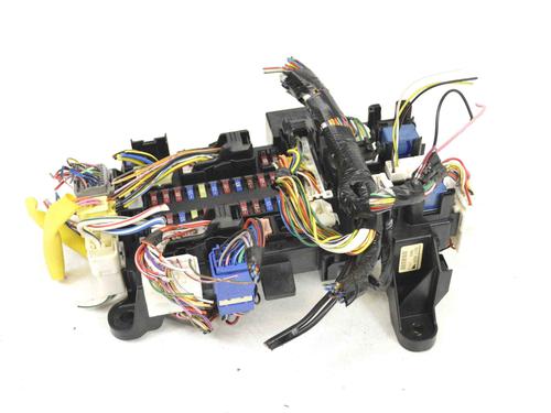 Used Fuse box SUZUKI GRAND VITARA II (JT, TE, TD) 2.4 All-wheel Drive (JT424, JB424, TDA4) (166 hp) 30219564