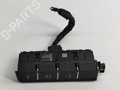 switch-vw-passat-b8-3g2-cb2-2014-25217755 main image