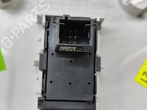 Interior roof light CITROËN C4 III (BA_, BB_, BC_) ë-C4 (BCZKXC, BZCKSC) | BP27783241I8 