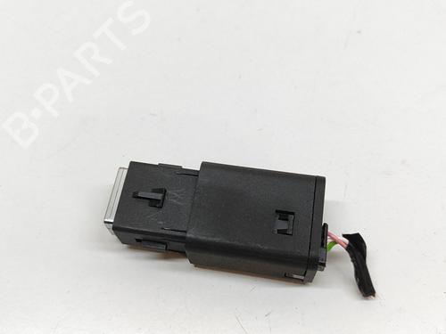 Electronic module PEUGEOT 208 II (UB_, UP_, UW_, UJ_) 1.2 Hybrid 136 (UPHPYK) | BP28446782M83 