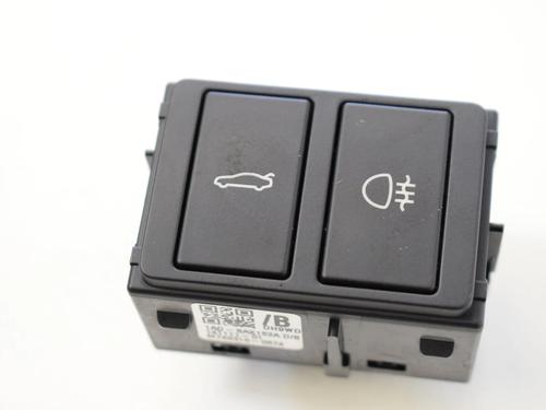 Used Switch Switch JAGUAR F-TYPE Coupe (X152) 5.0 SCV8 R AWD (551 hp) 33340055 33340055