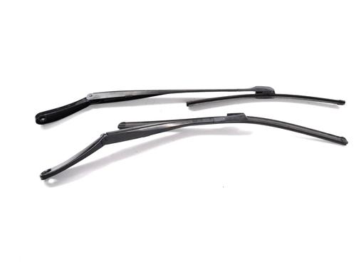 Used Front windshield wiper arm Front windshield wiper arm BMW 5 Gran Turismo (F07) 530 d (245 hp) 33343032 33343032