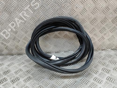 Used Rubber door seal HONDA CIVIC X Hatchback (FC_, FK_) 2.0 Type-R (FK8) (320 hp) 21077833