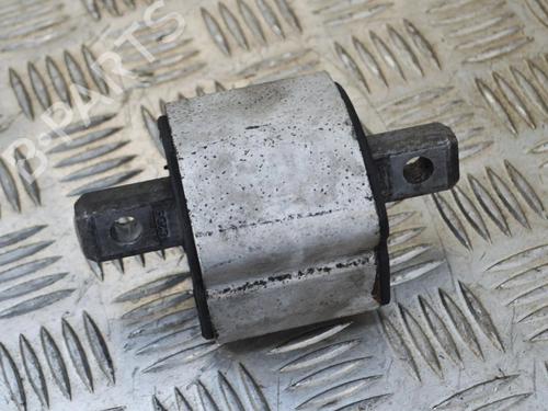 Used Gearbox mount MERCEDES-BENZ E-CLASS (W212) E 250 CDI / BlueTEC (212.003, 212.004) (204 hp) 6753582