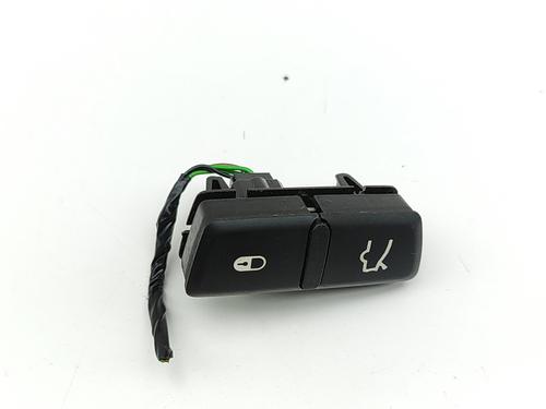 Used Switch MASERATI LEVANTE SUV (M161) 3.0 D Q4 (250 hp) 27205702