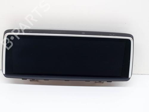 Used Display monitor BMW X6 (F16, F86) xDrive 40 d (313 hp) 10072738