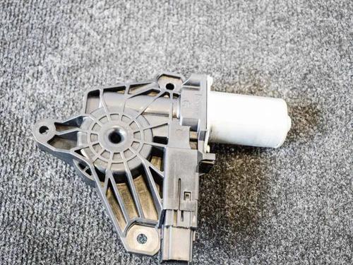 BP6741949E22 main image