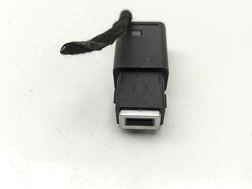 Used Electronic module PEUGEOT 2008 II (UD_, US_, UY_, UJ_, UR_, UC_) e-2008 (UKZKXZ) (136 hp) 30131352