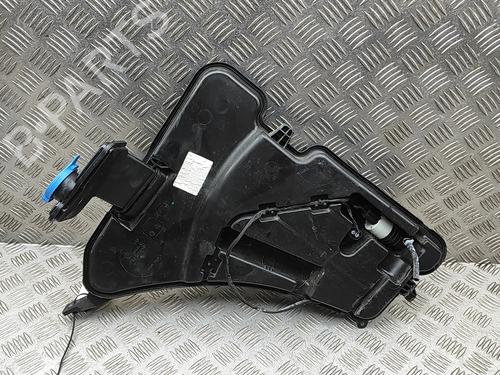 Used Windscreen washer tank Windscreen washer tank BMW 7 (G11, G12) 745 Le Plug-in-Hybrid xDrive (286 hp) 33394015 33394015