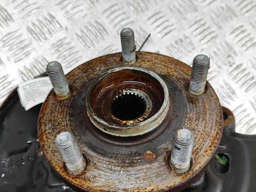 Left front steering knuckle TOYOTA AURIS Estate (_E18_) 1.8 Hybrid (ZWE186_, ZWE186R, ZWE186H) | BP29510762M25 