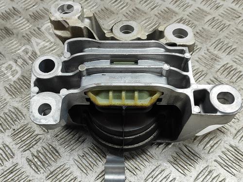 Used Engine mount VOLVO XC40 (536) B4 Mild-Hybrid (197 hp) 27794550