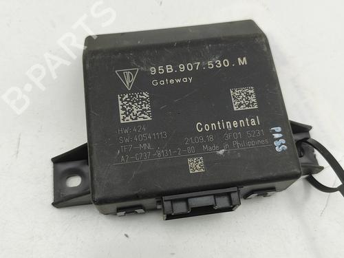 Used Electronic module PORSCHE 718 BOXSTER (982) 2.5 S (982330, 982331) (350 hp) 28497780