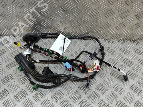 BP28554086E16 main image