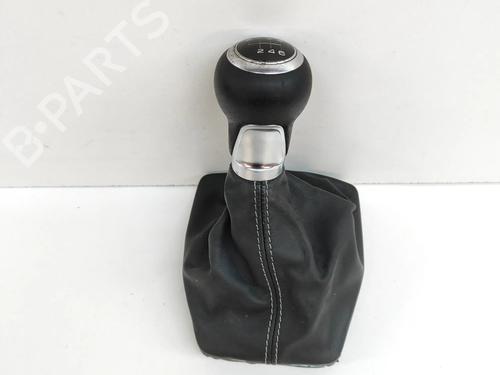 Used Shift knob AUDI A4 B9 Avant (8W5, 8WD) 2.0 TDI (150 hp) 17767251