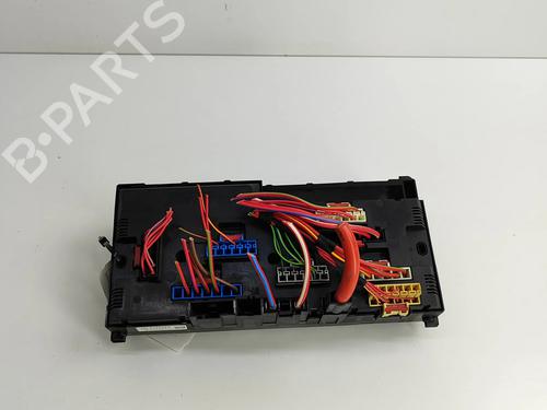 Used Fuse box BMW 6 Convertible (F12) 650 i xDrive (449 hp) 24820449