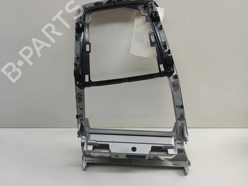 Mittelkonsole AUDI Q3 (F3B) 35 TFSI | BP27789854I22