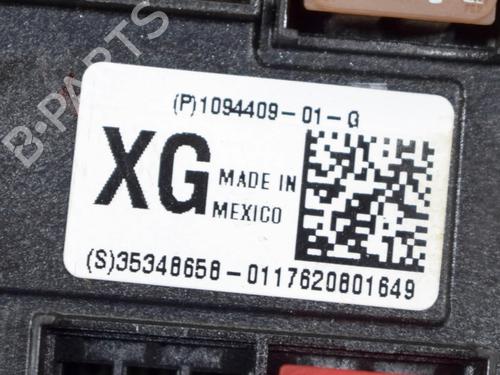 Fuse box TESLA MODEL X (5YJX) P100D AWD | BP8842953E1 - Image 6