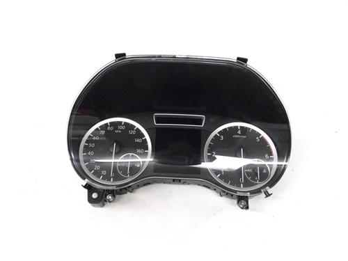Used Instrument cluster Instrument cluster INFINITI Q30 1.5 D (109 hp) 33353743 33353743