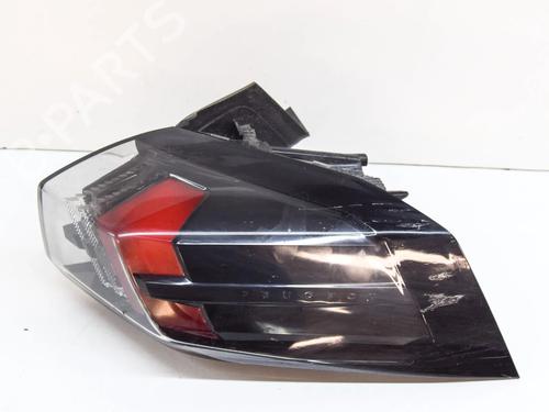 Used Right taillight PEUGEOT 2008 II (UD_, US_, UY_, UJ_, UR_, UC_) e-2008 (UKZKXZ) (136 hp) 27764263