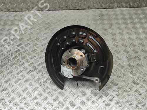 Fusee rechts achter PEUGEOT 5008 III (KA_, KB_, KC_) e-210 (213 hp) 27791035