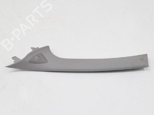 Andre TOYOTA YARIS (_P13_) 1.5 Hybrid (NHP130_, NHP130) (101 hp) 14667642