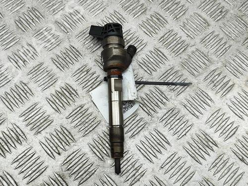 Inyector Inyector BMW 1 (F20) 116 d (116 hp) 33937662 33937662