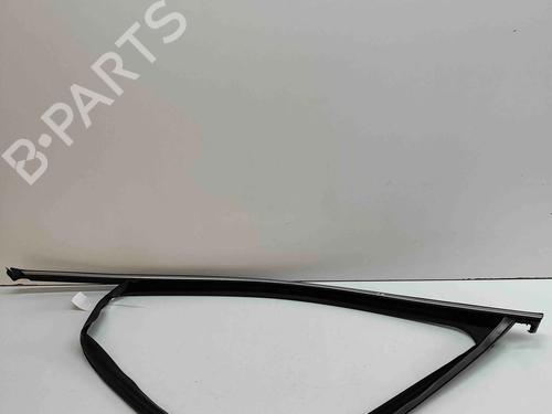 Used Door moulding trim Door moulding trim VW TAYRON (R41) 1.5 eHybrid (204 hp) 33374642 33374642