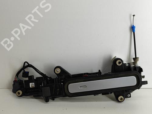 Used Front right exterior door handle LAND ROVER RANGE ROVER VELAR (L560) 2.0 D180 TD4 4x4 (180 hp) 18164819