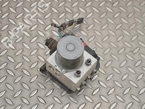 Used ABS pump ABS pump LAND ROVER RANGE ROVER VELAR (L560) 2.0 D180 TD4 4x4 (180 hp) 33357821 33357821