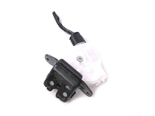 Used Tailgate lock TOYOTA AURIS (_E18_) 1.8 Hybrid (ZWE186_, ZWE186R) (136 hp) 30211708